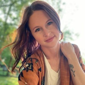 Meet your Posher, Lori